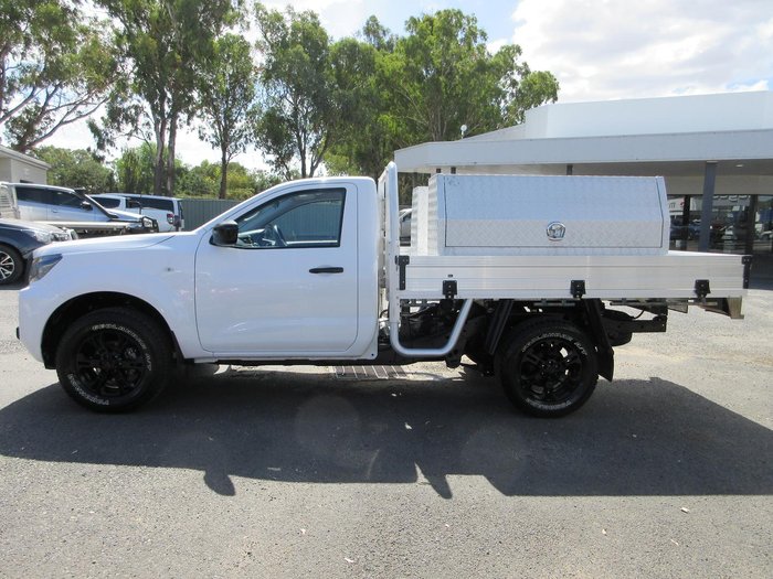 2022 Nissan Navara SL