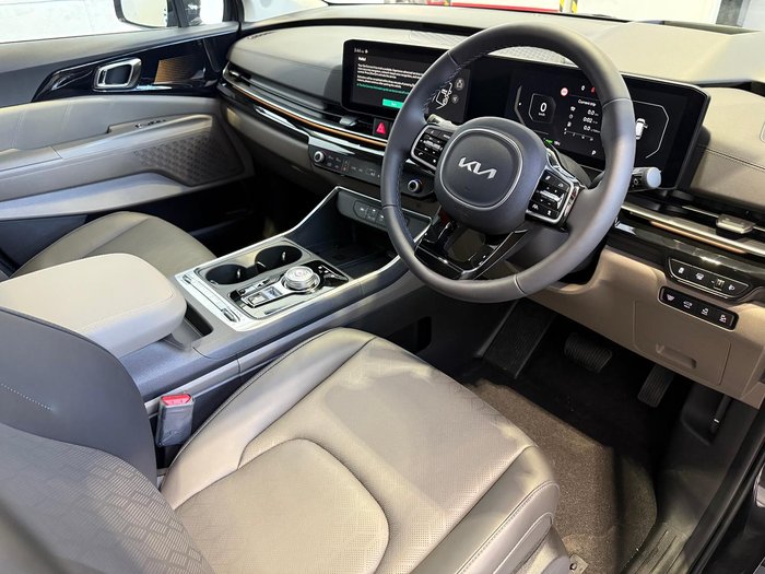 2024 Kia Carnival GT-Line HEV