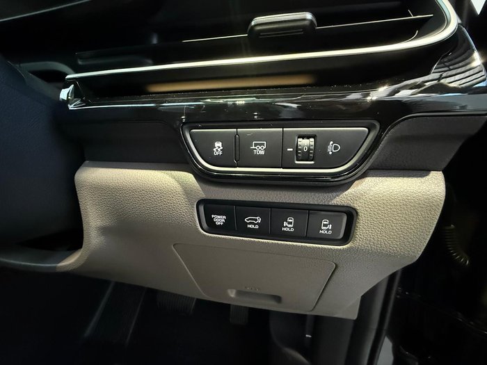2024 Kia Carnival GT-Line HEV