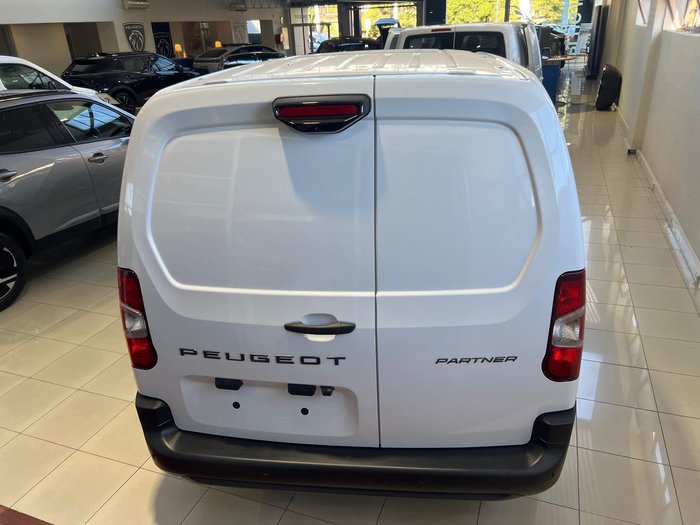 2024 Peugeot Partner Pro