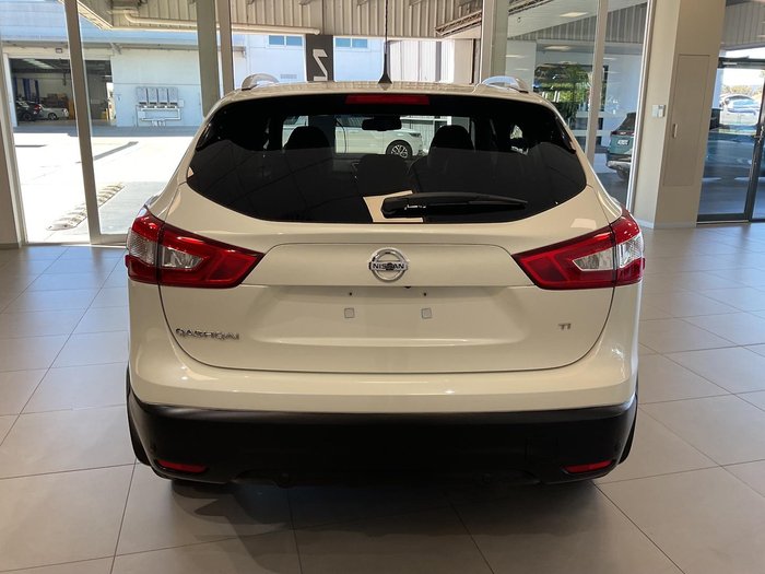 2017 Nissan QASHQAI Ti