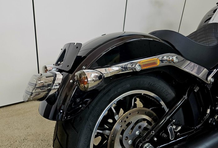 2018 Harley-Davidson Low Rider 107 (FXLR) Softail Black