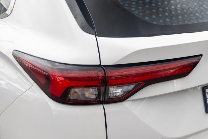 2023 Mitsubishi Outlander ES