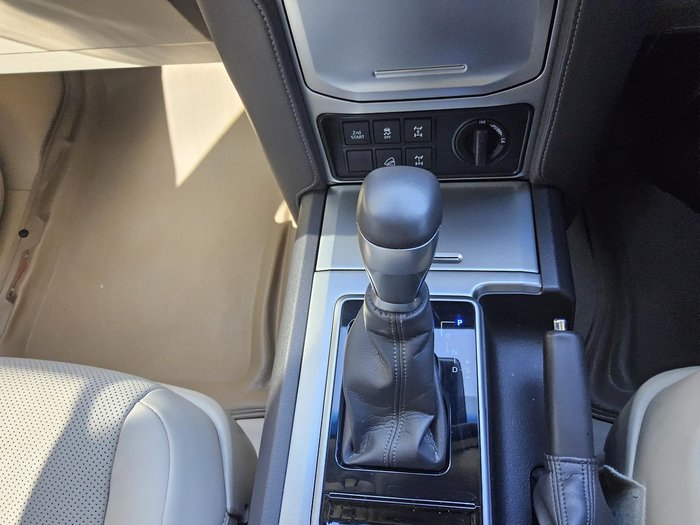 2023 Toyota Landcruiser Prado VX GDJ150R 4X4 Dual Range Crystal Pearl