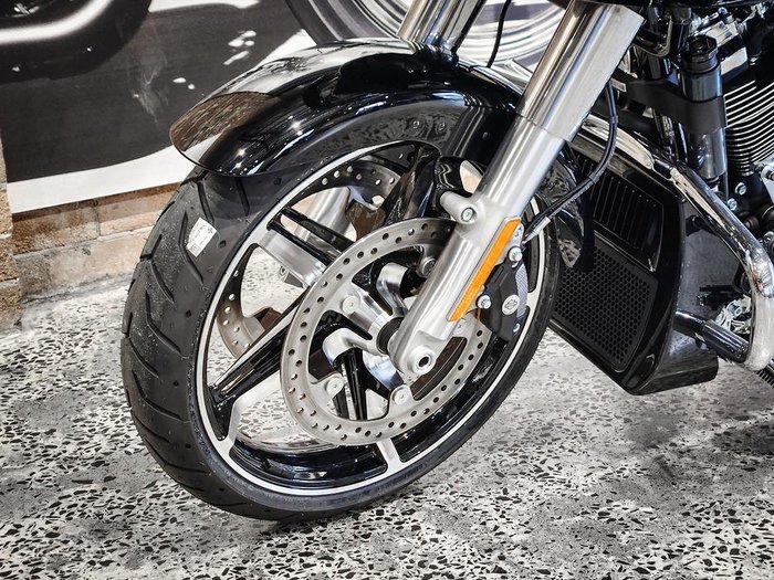 Harley-Davidson Road Glide 117 (FLTRX) Touring