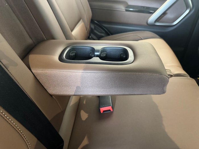 2025 Mahindra Scorpio Z8L