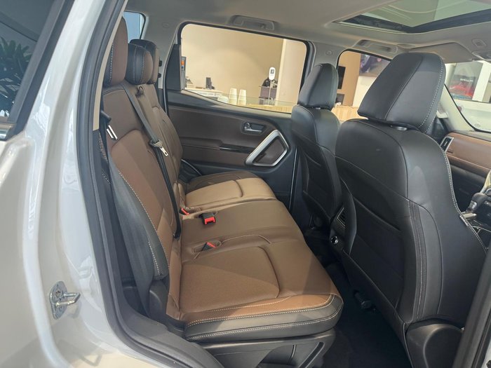 2025 Mahindra Scorpio Z8L