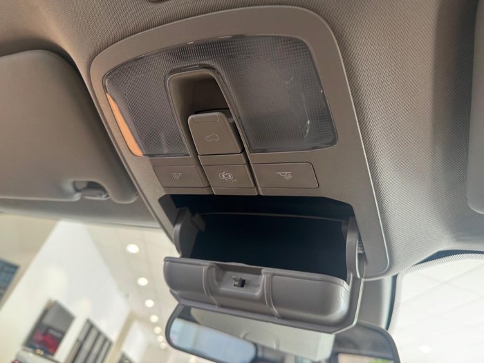 2025 Mahindra Scorpio Z8L