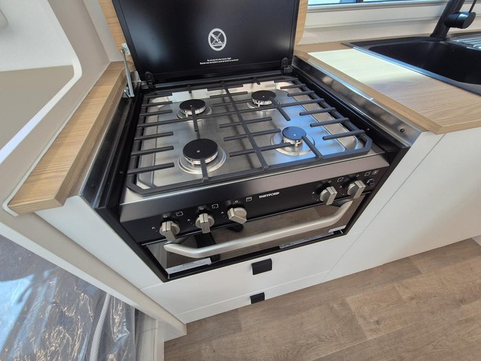 2025 New Age Caravans Manta Ray 15Ft Embark