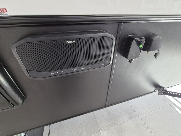 2025 New Age Caravans Manta Ray 15Ft Embark