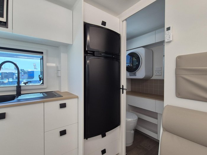 2025 New Age Caravans Manta Ray 15Ft Embark