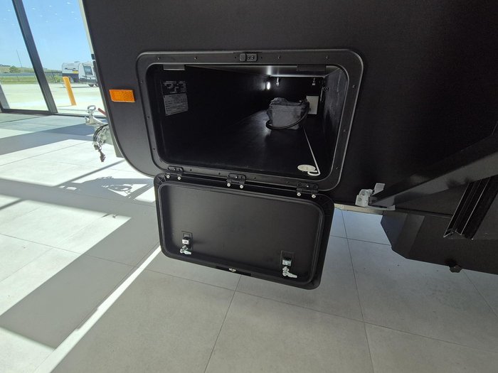 2025 New Age Caravans Manta Ray 15Ft Embark