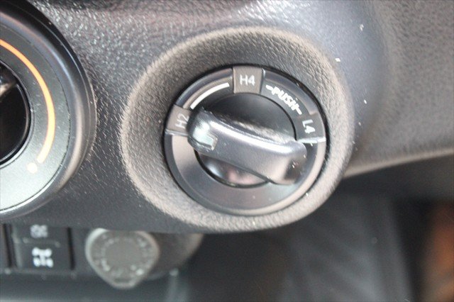 2020 Toyota Hilux SR
