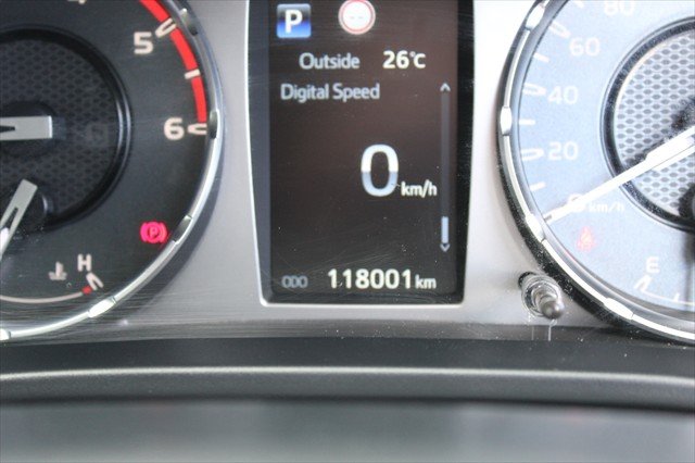 2020 Toyota Hilux SR