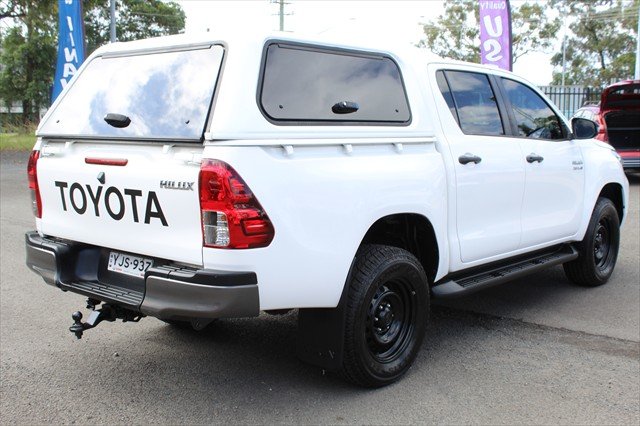 2020 Toyota Hilux SR