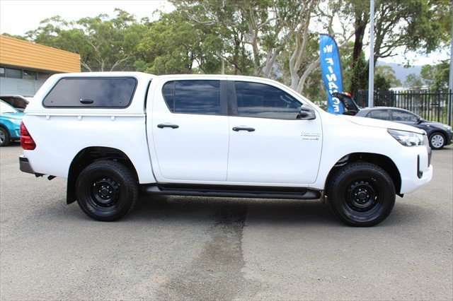2020 Toyota Hilux SR
