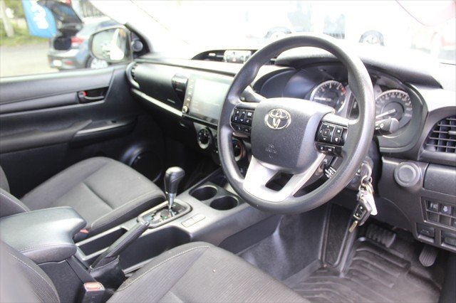 2020 Toyota Hilux SR