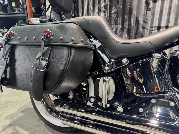 2016 Harley-davidson FLSTC HERITAGE SOFTAIL CLASSIC Black