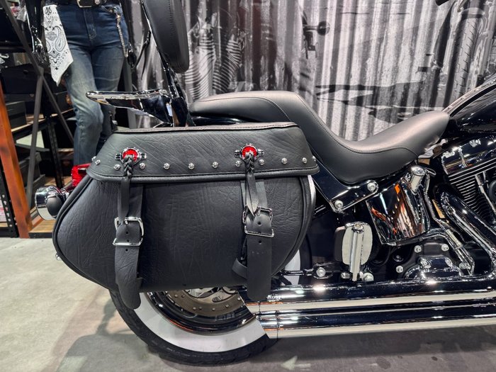 2016 Harley-davidson FLSTC HERITAGE SOFTAIL CLASSIC Black