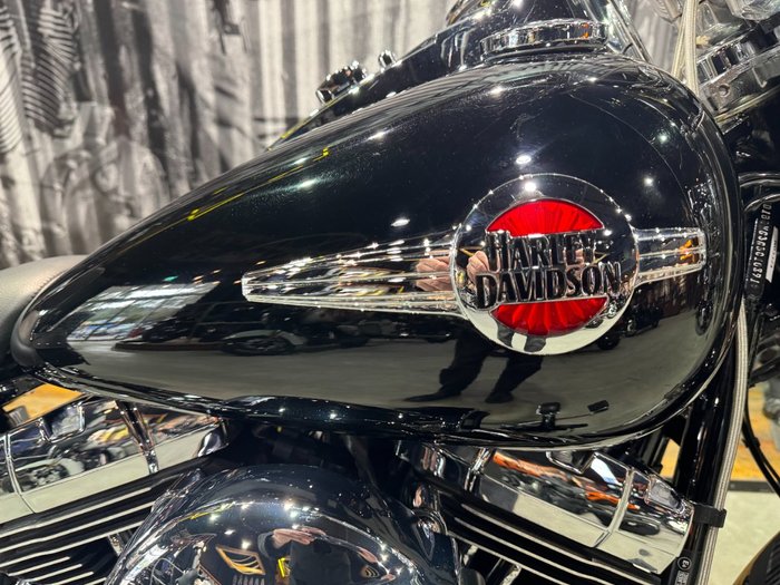 2016 Harley-davidson FLSTC HERITAGE SOFTAIL CLASSIC Black