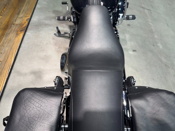 2016 Harley-davidson FLSTC HERITAGE SOFTAIL CLASSIC Black