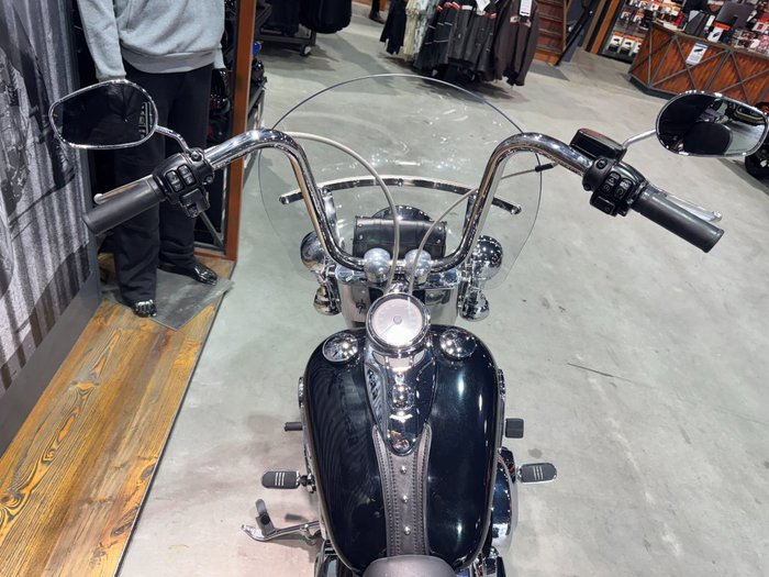 2016 Harley-davidson FLSTC HERITAGE SOFTAIL CLASSIC Black