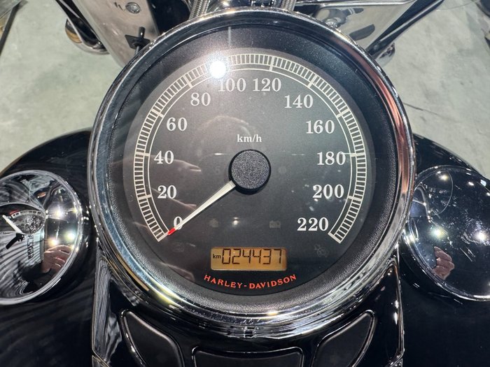 2016 Harley-davidson FLSTC HERITAGE SOFTAIL CLASSIC Black
