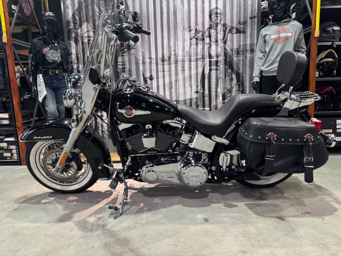 2016 Harley-davidson FLSTC HERITAGE SOFTAIL CLASSIC Black