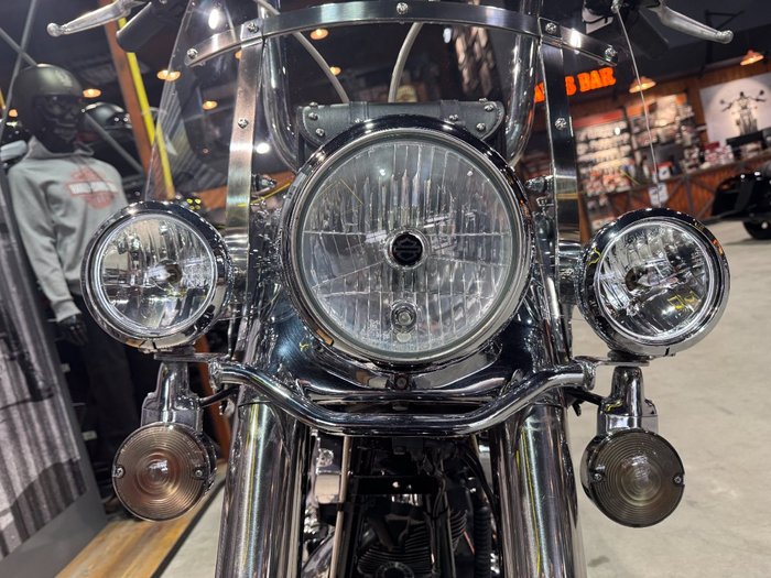 2016 Harley-davidson FLSTC HERITAGE SOFTAIL CLASSIC Black