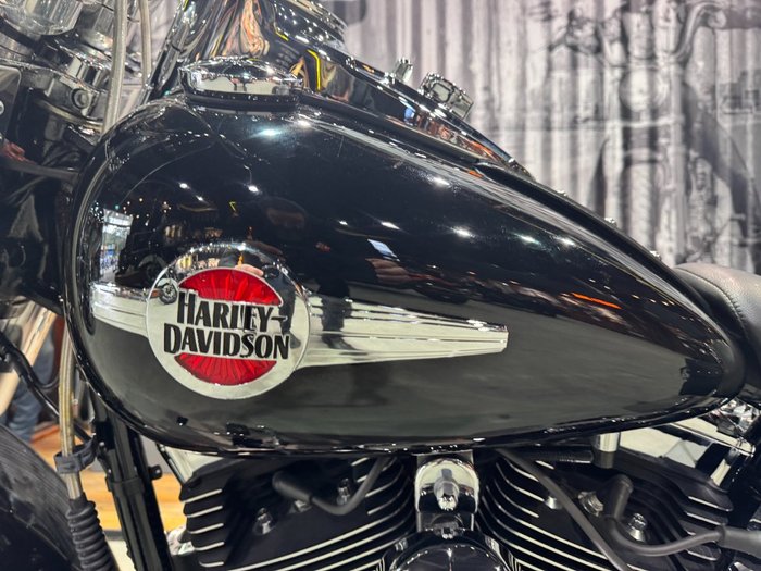 2016 Harley-davidson FLSTC HERITAGE SOFTAIL CLASSIC Black