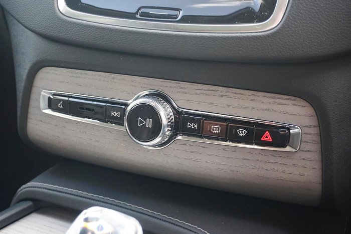 2024 Volvo XC90 Ultra B6 Bright