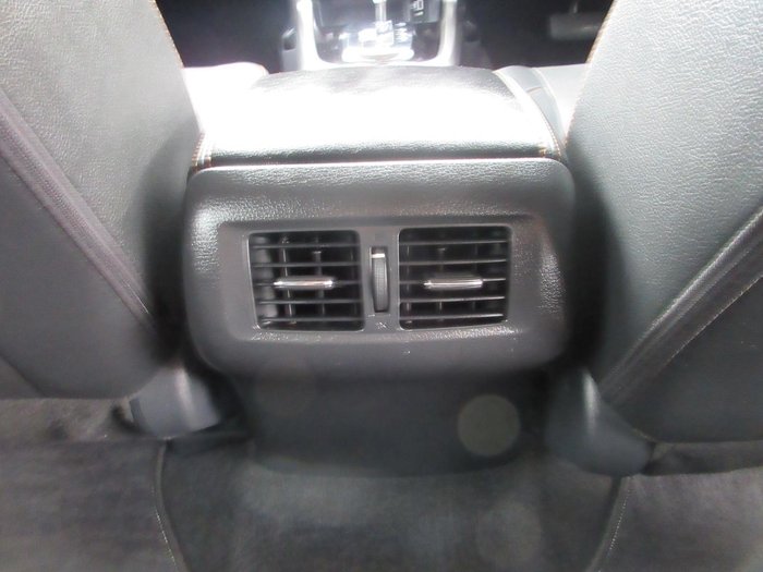 2019 Nissan Navara N-TREK