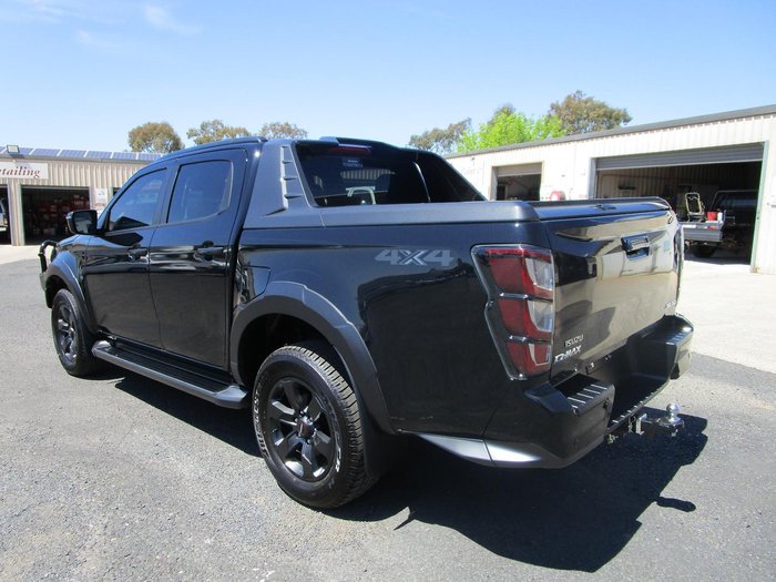 2025 Isuzu D-MAX X-TERRAIN