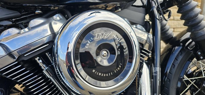 2025 Harley-Davidson Street Bob 117 (FXBB) Softail Black