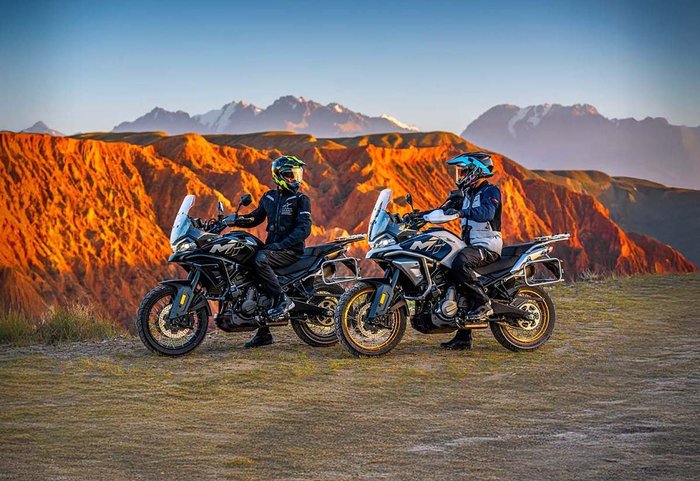 2025 CFMOTO 700MT ABS Nebula Black