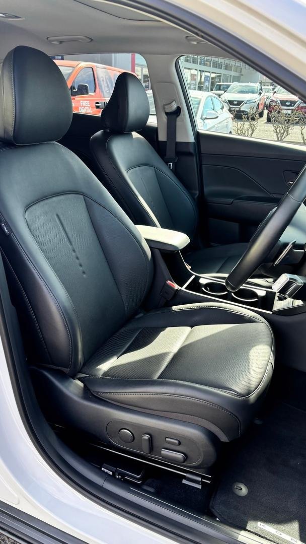2025 Hyundai Kona Premium