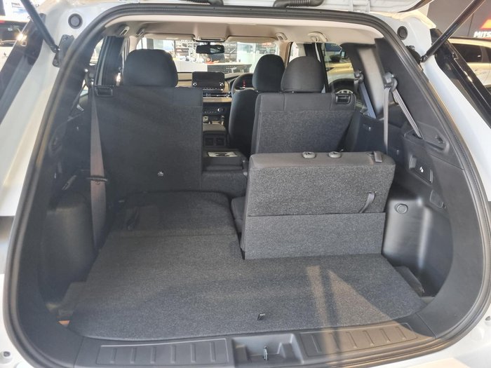 2024 Mitsubishi Outlander LS