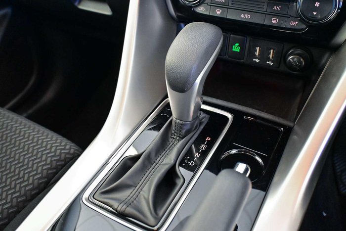 2024 Mitsubishi Eclipse Cross ES