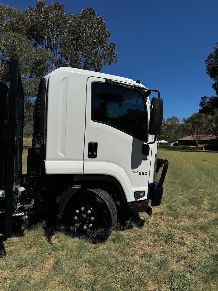 2023 Isuzu Fsr 140-260 With Steel Tray & Crane In Stock Now! White