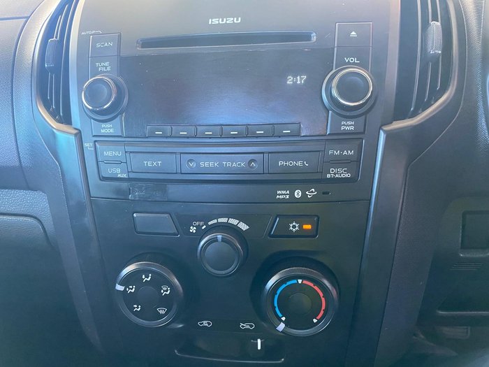 2015 Isuzu D-MAX SX