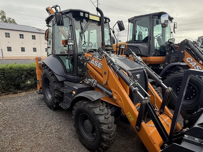 2023 CASE 580Sv Backhoe