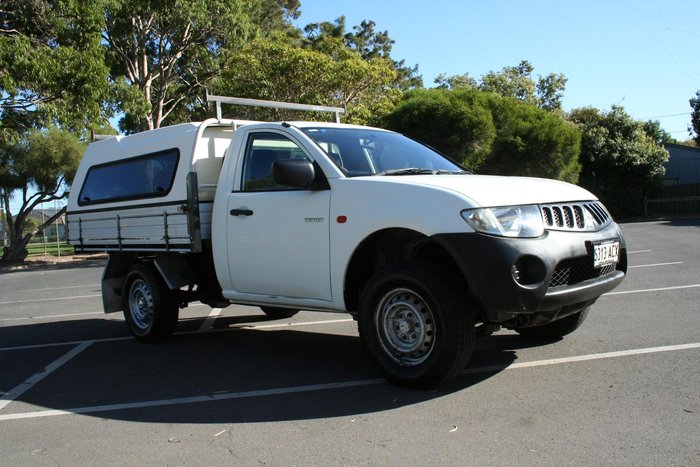 2009 Mitsubishi Triton GLX ML MY09 4x2 White