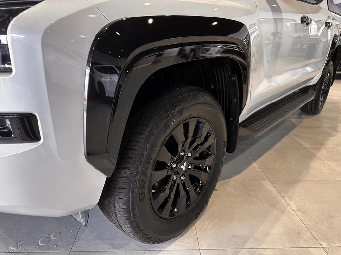 2025 Mitsubishi Triton GSR