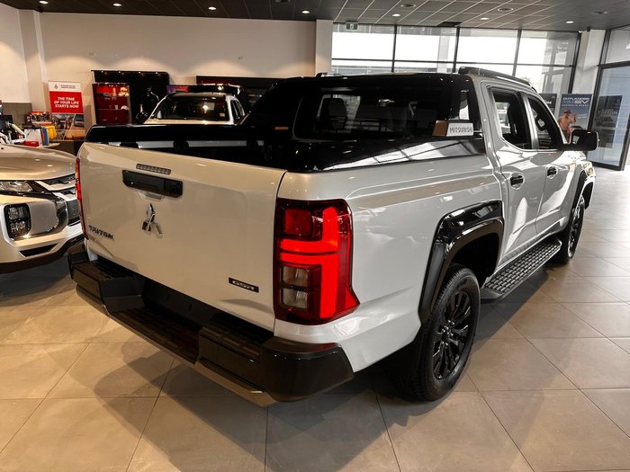 2025 Mitsubishi Triton GSR