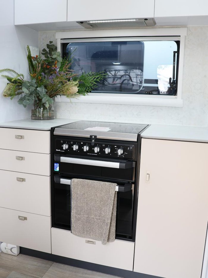 2025 Wonderland RV Hornet Rear Club Lounge Layout