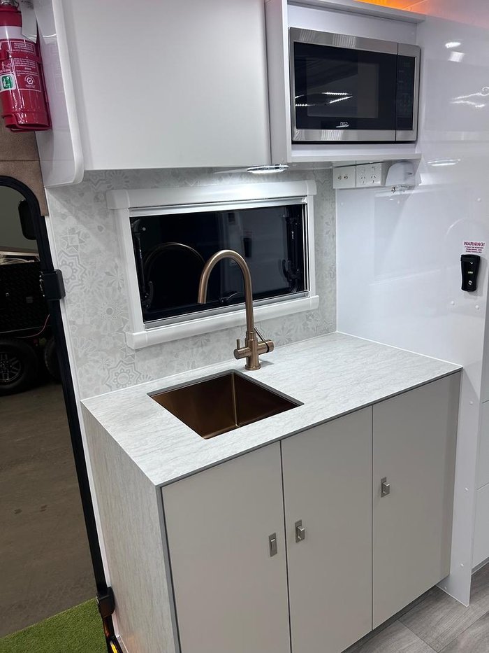 2025 Wonderland RV Club Lounge / Centre Ensuite