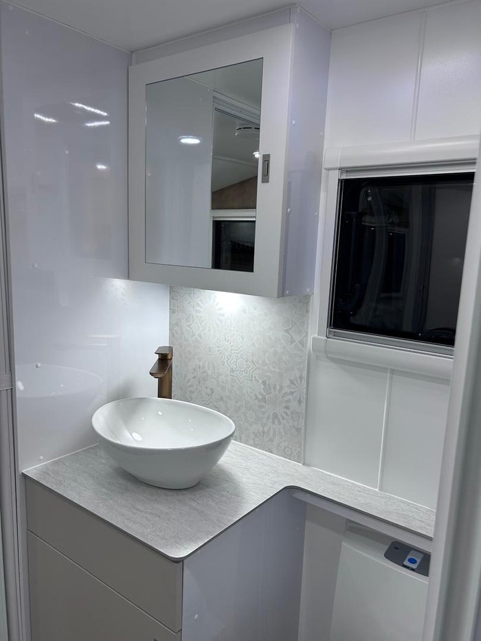 2025 Wonderland RV Club Lounge / Centre Ensuite