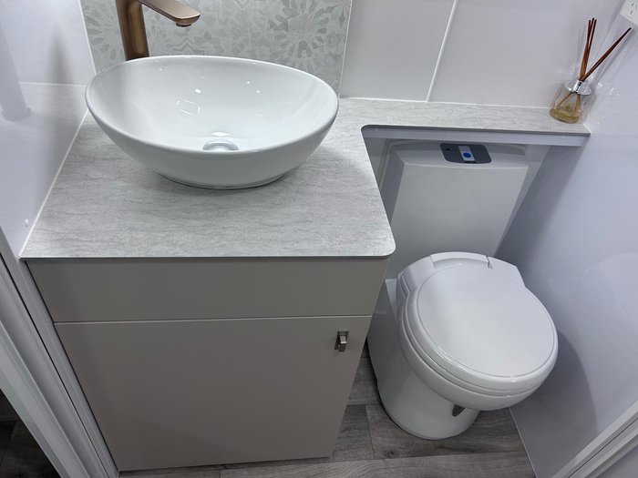2025 Wonderland RV Club Lounge / Centre Ensuite
