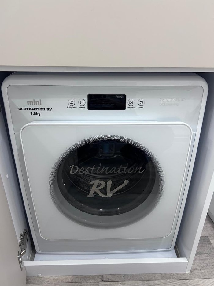 2025 Wonderland RV Club Lounge / Centre Ensuite