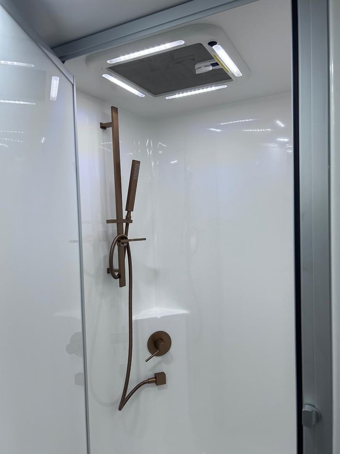 2025 Wonderland RV Club Lounge / Centre Ensuite